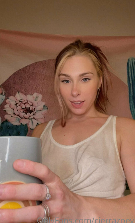 cierrazoey pornstar nude picture