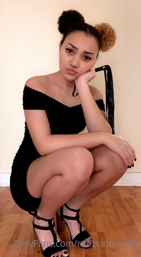 RooBunnyBaby exclusive star photos