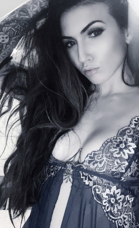 kimxchelle model art pics