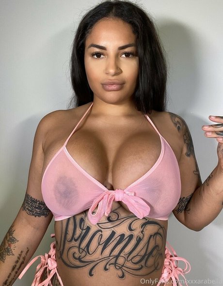 BIG BOOTY LATINA model exclusive pictures