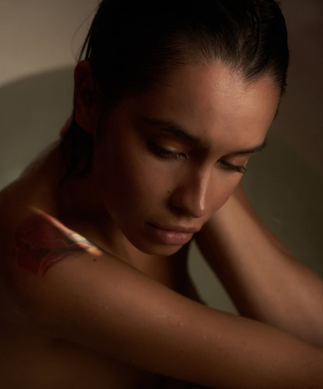 Dilnora nudes actress image