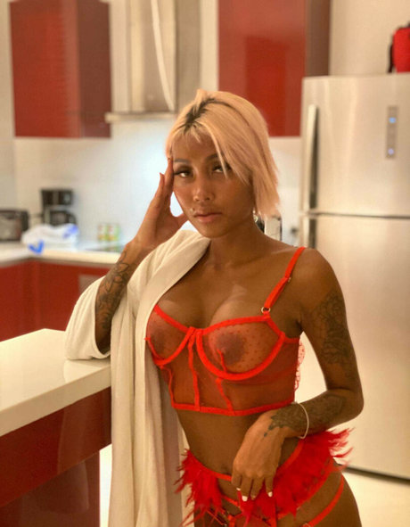 oh my gee pornstar naked image