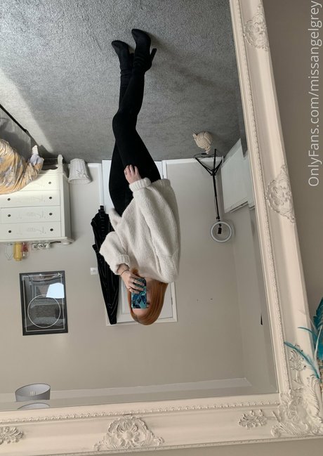 Angel Grey_ nude star photo