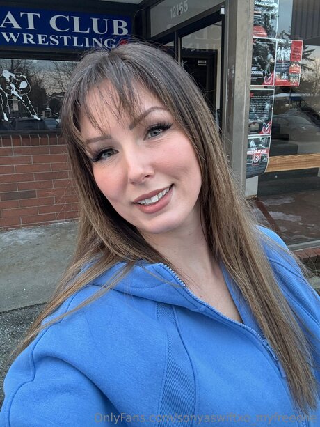 Sonyaswiftxo Myfreeone actress pics