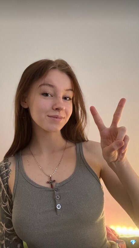 Ebonynia pretty model img