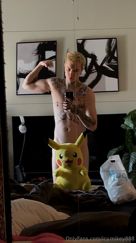 Icy Mikey888 pretty pornstar archive