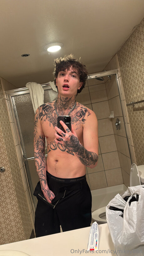 Icy Mikey888 best star pics