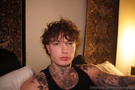 Icy Mikey888 sex pornstar images