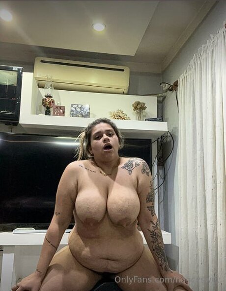 chubby kitty onlyfans hot nude photo