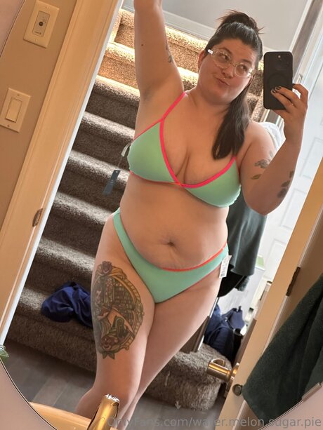 Water Melon Sugar Pie pornstar top gallery