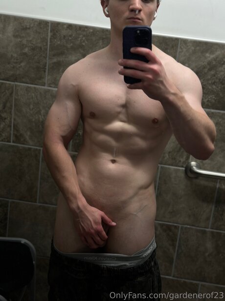 Gardenerof23 pornstar free images