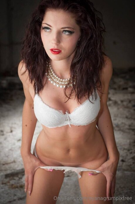 Ayanagrumpixfree pornstar sexy image