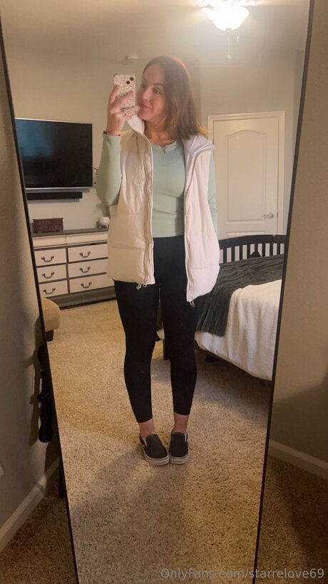 Starrelove69 pornstar pretty photos