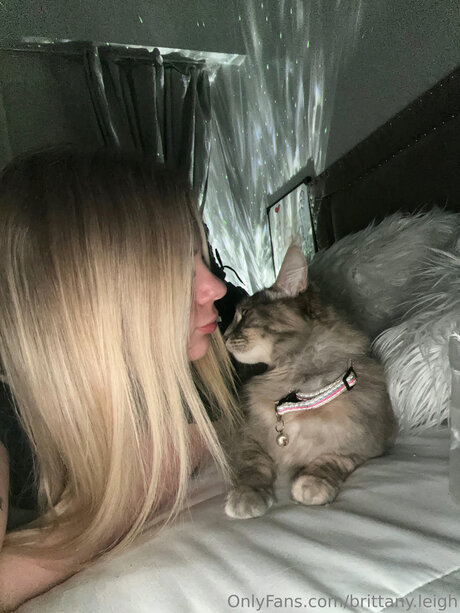 Brittany Leigh pornstar xxx picture