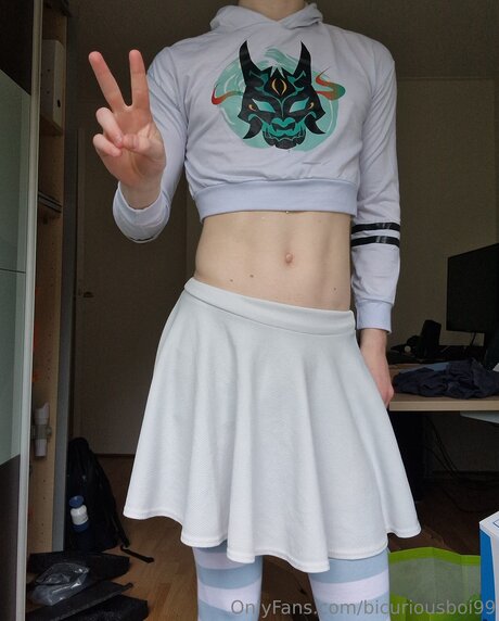 Bicuriousboi99 nudes model archive