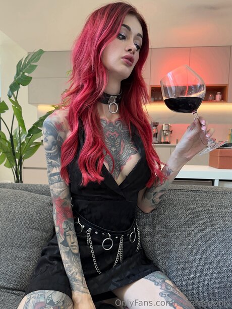 Avrorasgonly star sexy image