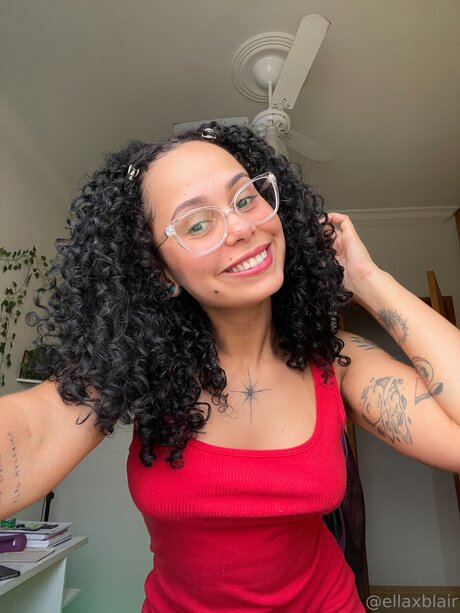 Ellaxblair free model pics