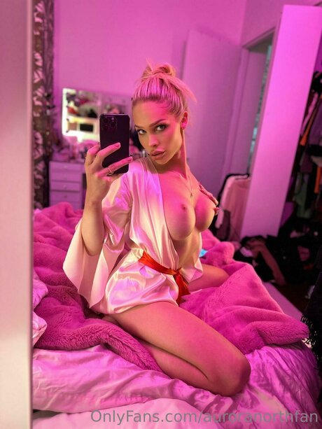 Auroranorthfan star best pic