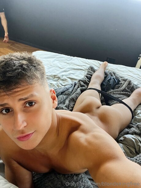 Blondekingfree model sex gallery