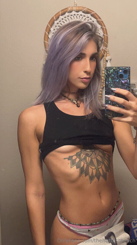 Thehottestbeach top model pic