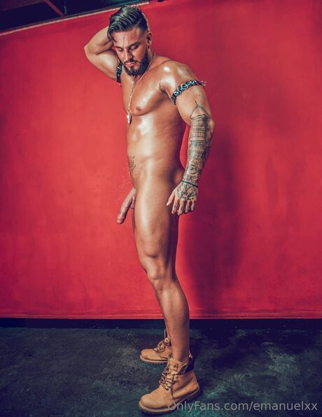 Emanuelxx high quality pornstar pic