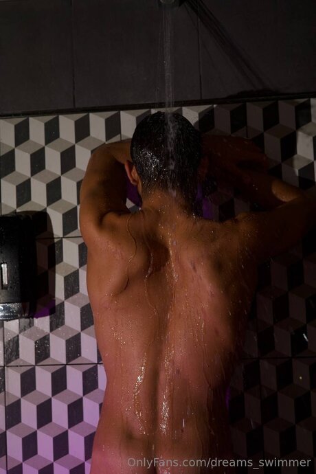 Dreams Swimmer model exclusive image