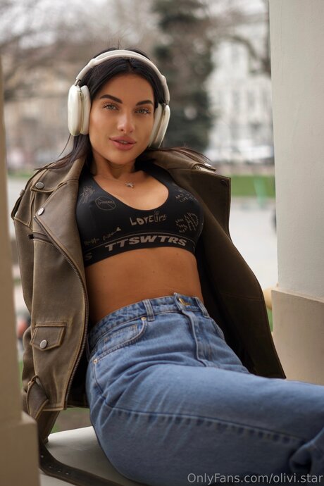 Olivi Star model sex img