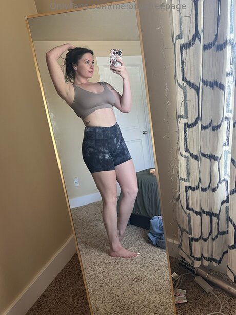 Melodysfreepage model sex galleries