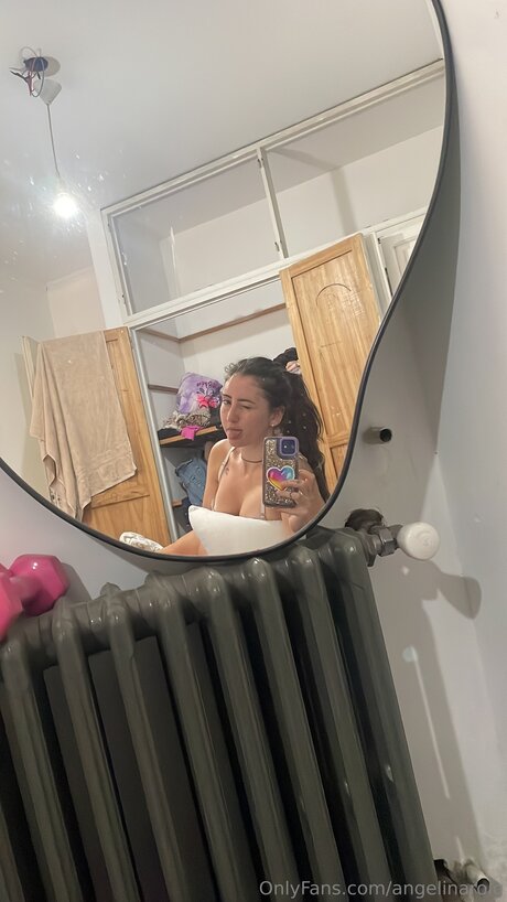 Angelinaroig model art pictures