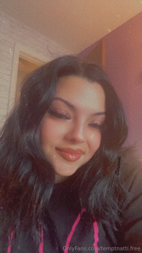 Temptnatti Free model best photo