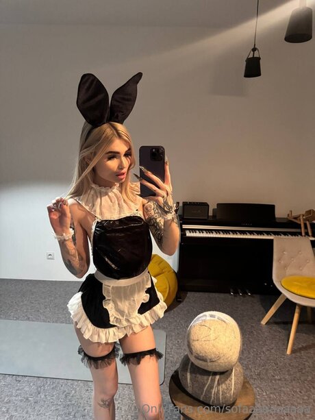 Sofaaaaaaaaaa nude actress archive