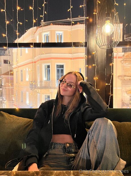 Elisees pornstar hot photo