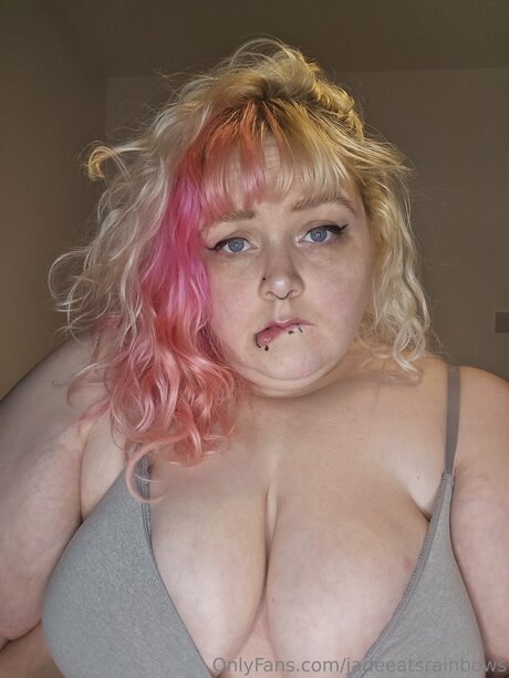 Jadeeatsrainbows hd pornstar galleries