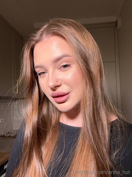 Arina Hot Profile Photo