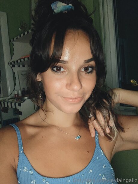 Leylaingallz model adult photo