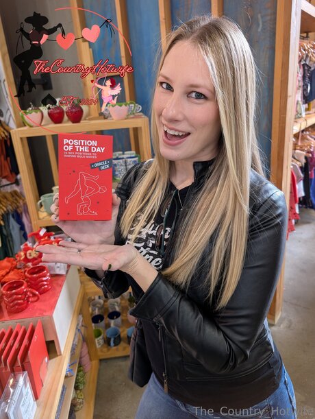 The Country Hotwife star top picture