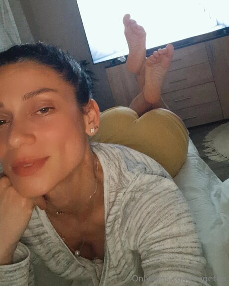 Yogetaa model erotic img