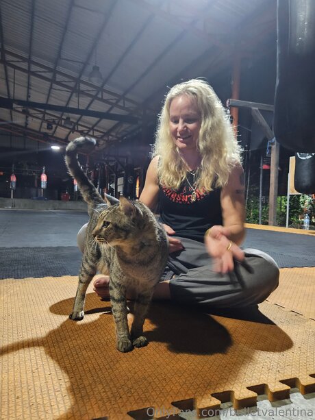 Bulletvalentina xxx star photo