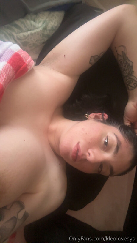 Kleolovesya porn actress pics