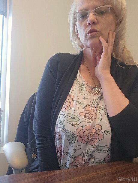 Glory4u beautiful actress images