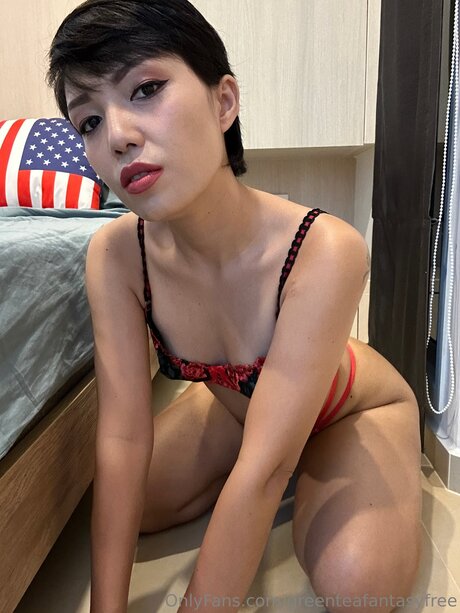 Greenteafantasyfree sexy actress pic