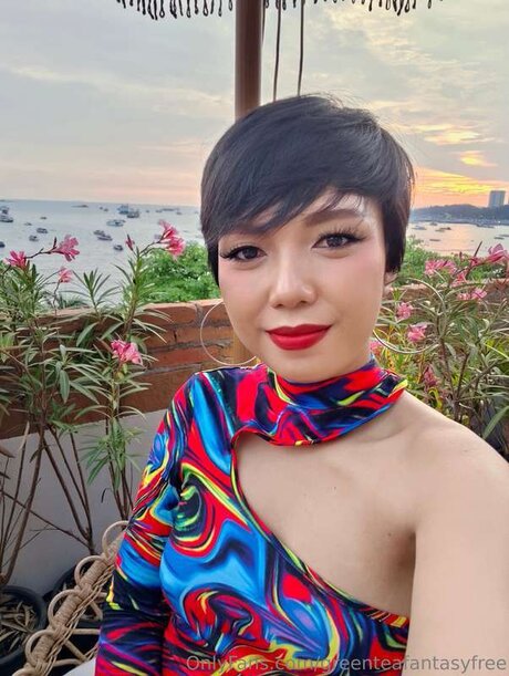 Greenteafantasyfree star top photo