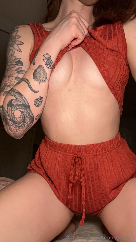 Brooke Violet high quality pornstar picture