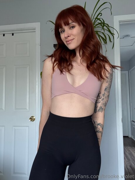 Brooke Violet pretty pornstar images