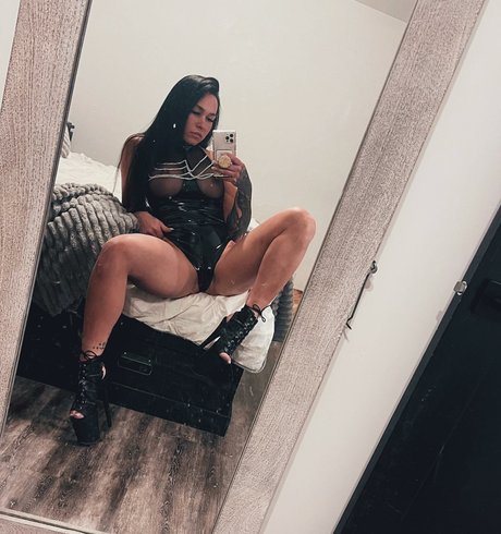 okayykaylan star adult galleries