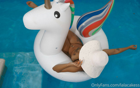 lalacakes sexy actress galleries