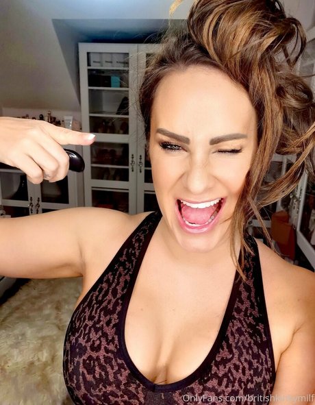 Mistress Mommy Keeley pornographic model picture