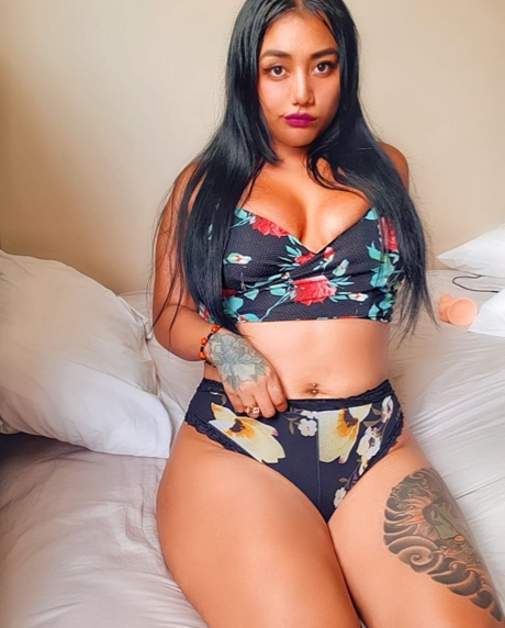 Adabella free pornstar img