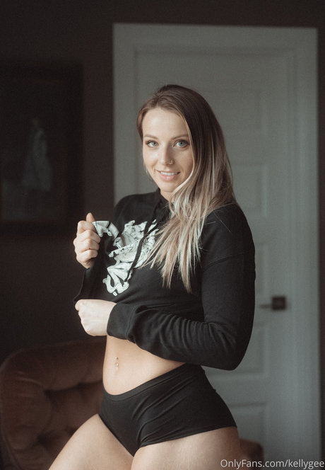 Kelly Gee pornstar top gallery