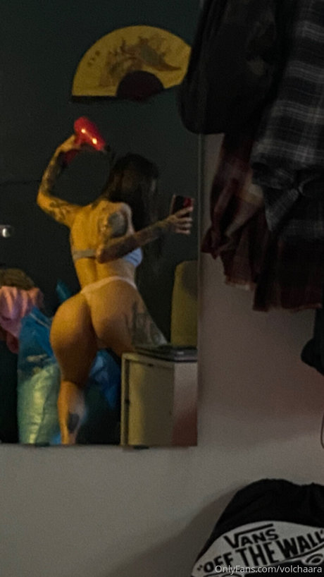 _volchara model pretty image